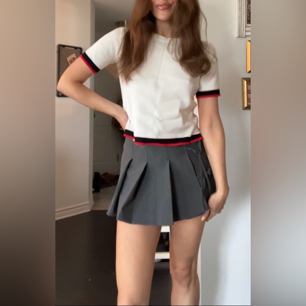 White short sleeves top